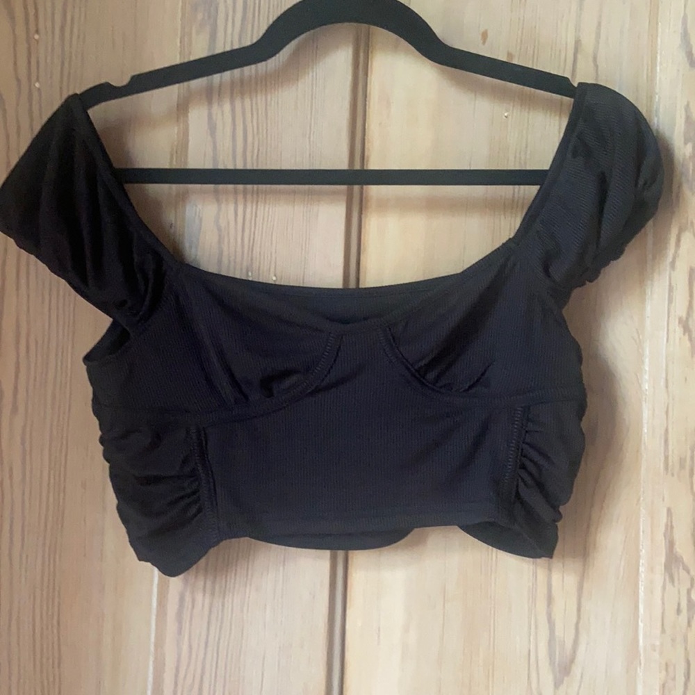 Cropped going out top black size small ribbed